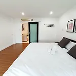 Petchburi Suite - Boutique Residence Floor 3-5